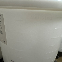 Plastic Tanks - Quantity 6 image 0